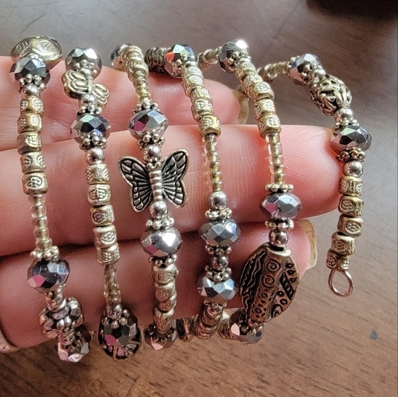 Spiral Wrap Charm Bracelet Silver tones with Iridescent beads butterfly flowe - Picture 6 of 6